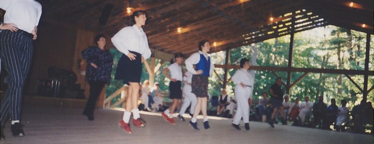 Pinewoods - English Clogging - English country dance
